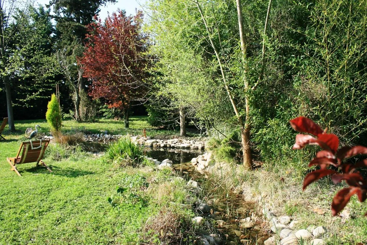 Le Mas De La Cigale Bleue, Caumont Sur Durance