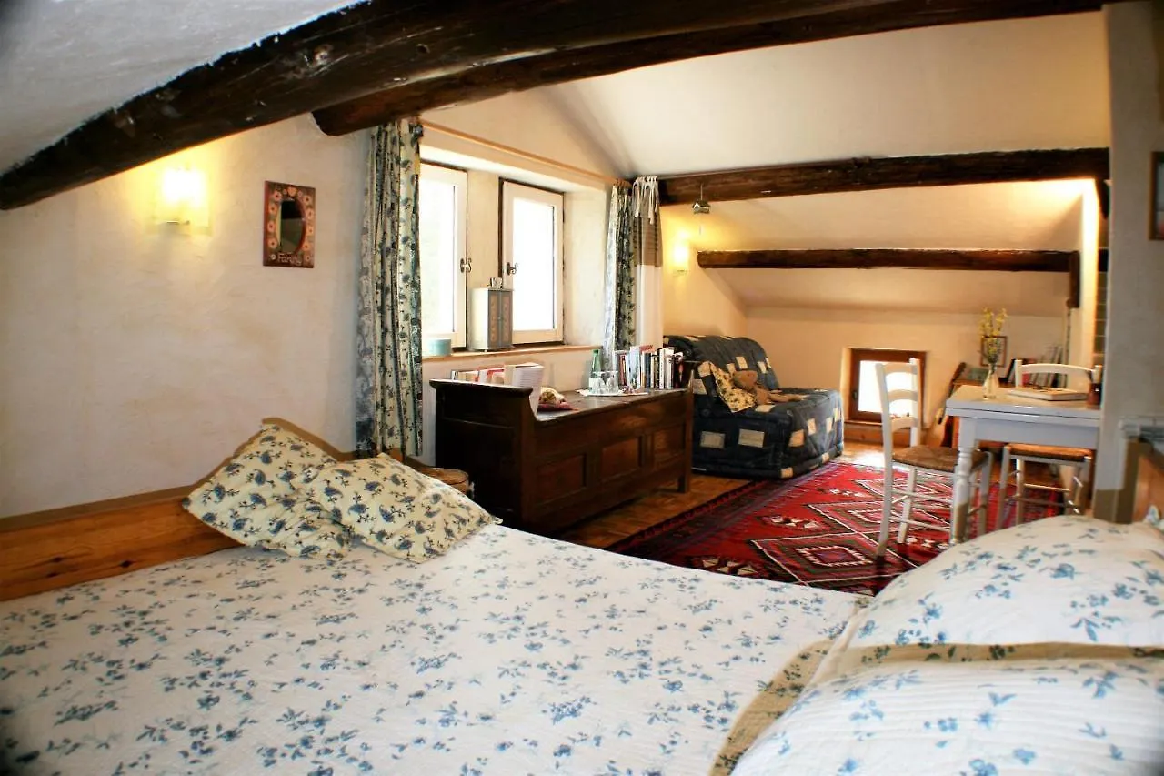 Bed & Breakfast Le Mas De La Cigale Bleue, Caumont Sur Durance